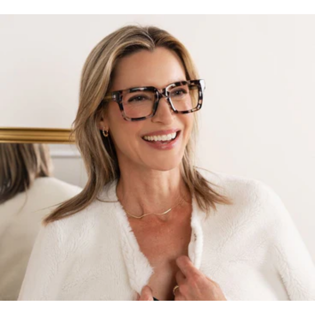 Peepers Reading Glasses: Spotlight Sand Quartz/Green - Freshie & Zero Studio Shop