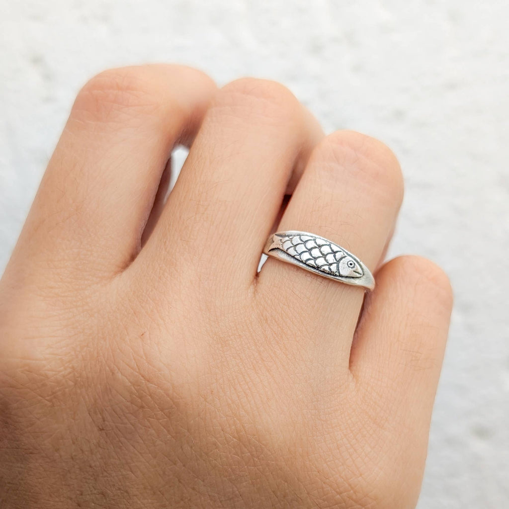 Fish ring: Bronze / Size 9- 59.5mm - Freshie & Zero Studio Shop