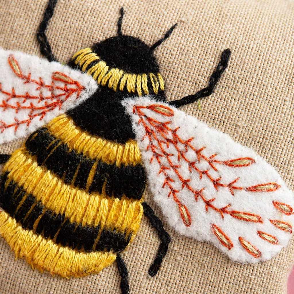 Linen Lavender Bags Embroidery Kit - Bees - Freshie & Zero Studio Shop