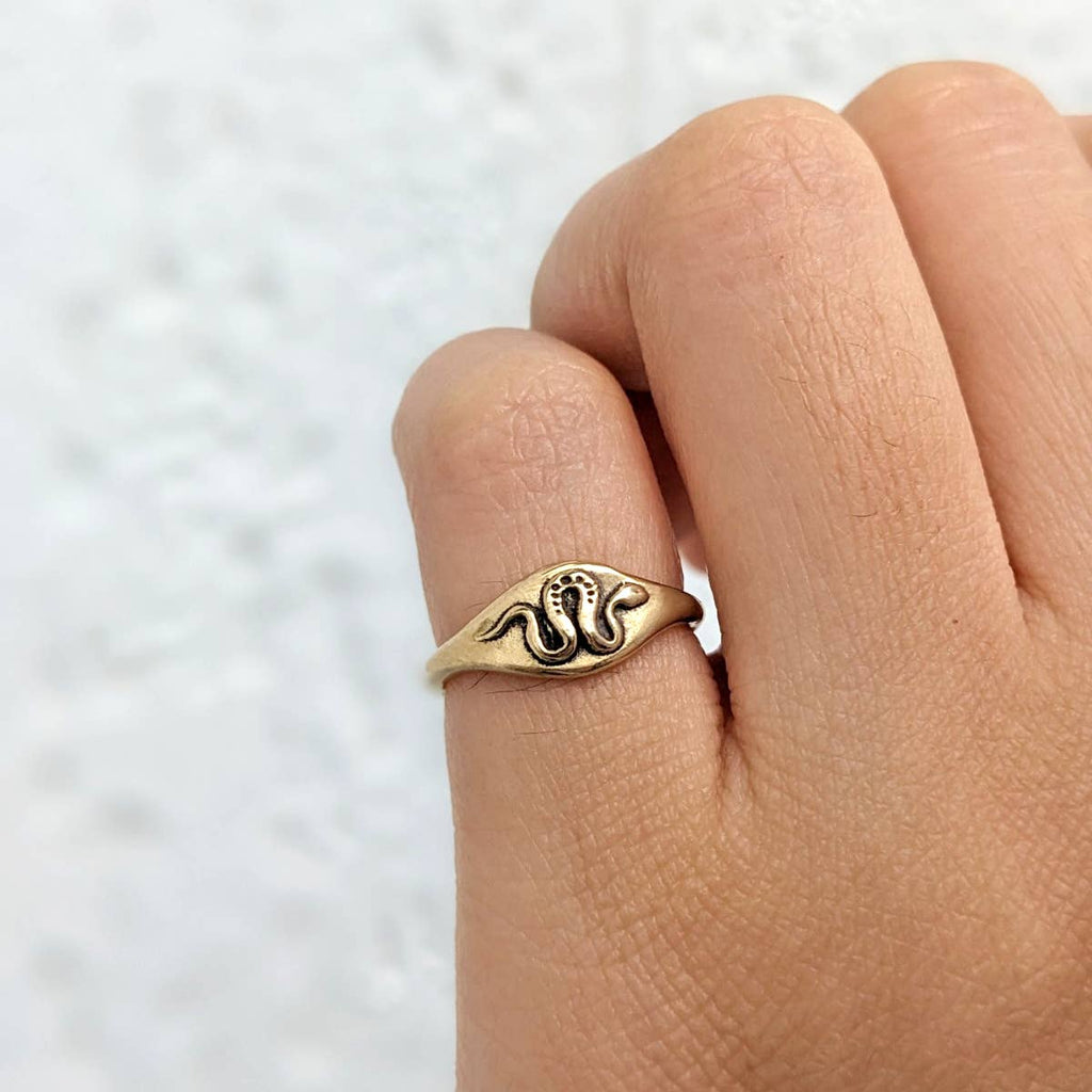 Snake Signet Ring: Bronze / Size 8 - 57.0mm - Freshie & Zero Studio Shop
