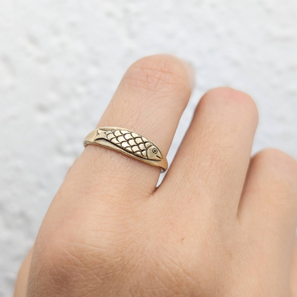 Fish ring: Bronze / Size 9- 59.5mm - Freshie & Zero Studio Shop