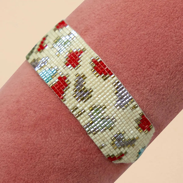 Powder Beaded Cream Leopard Bracelet - Freshie & Zero Studio Shop