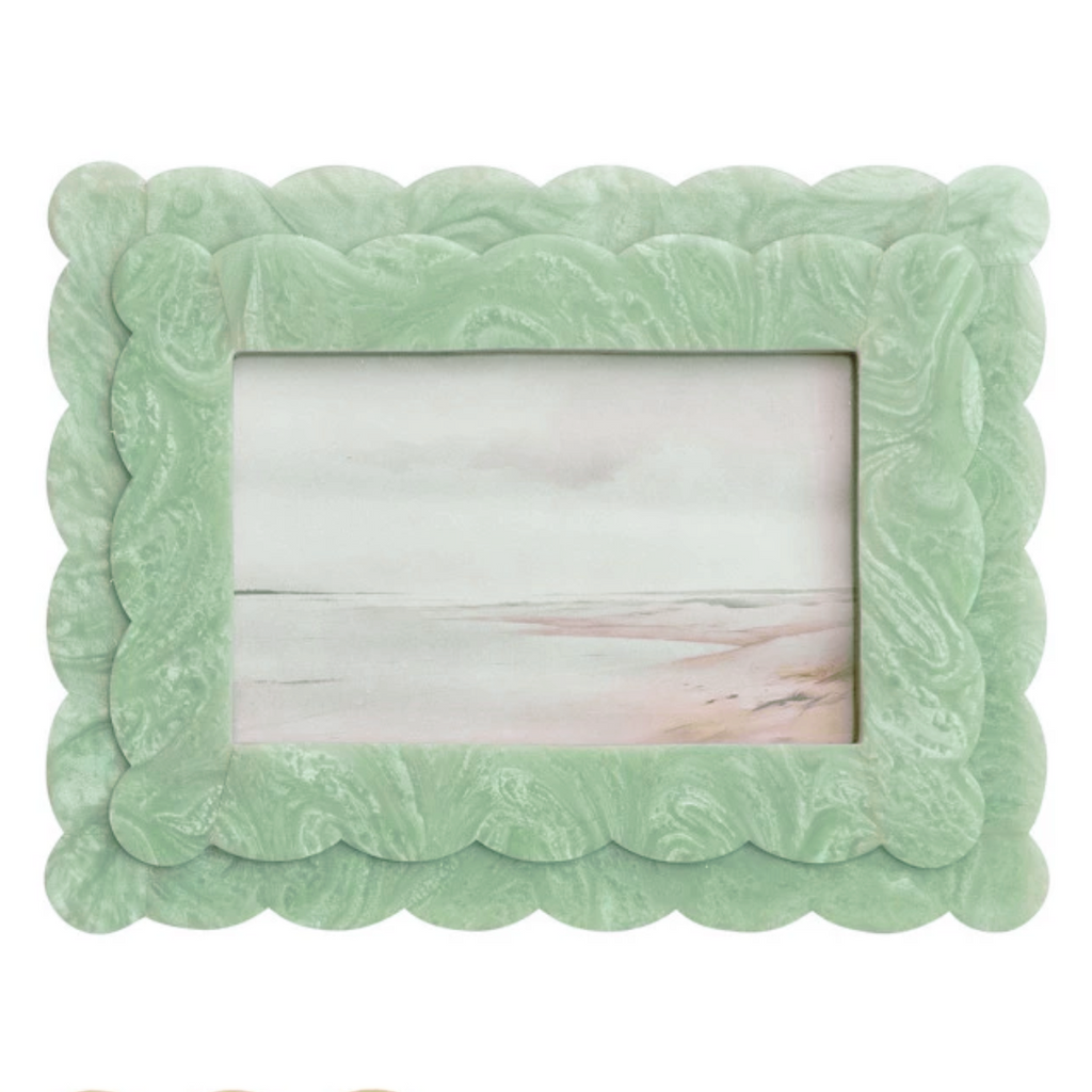 Marbled Scalloped Edge Resin Photo Frame - Freshie & Zero Studio Shop