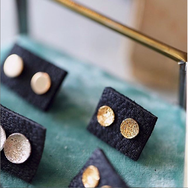 Stud Earrings Circle Dot Diamond Dusted (mini) - Freshie & Zero
