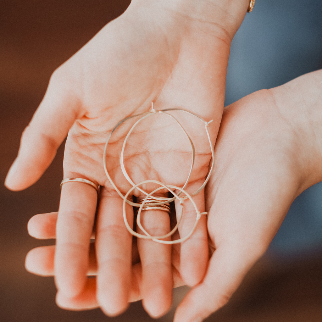 minimal organic circle hoops - large - Freshie & Zero