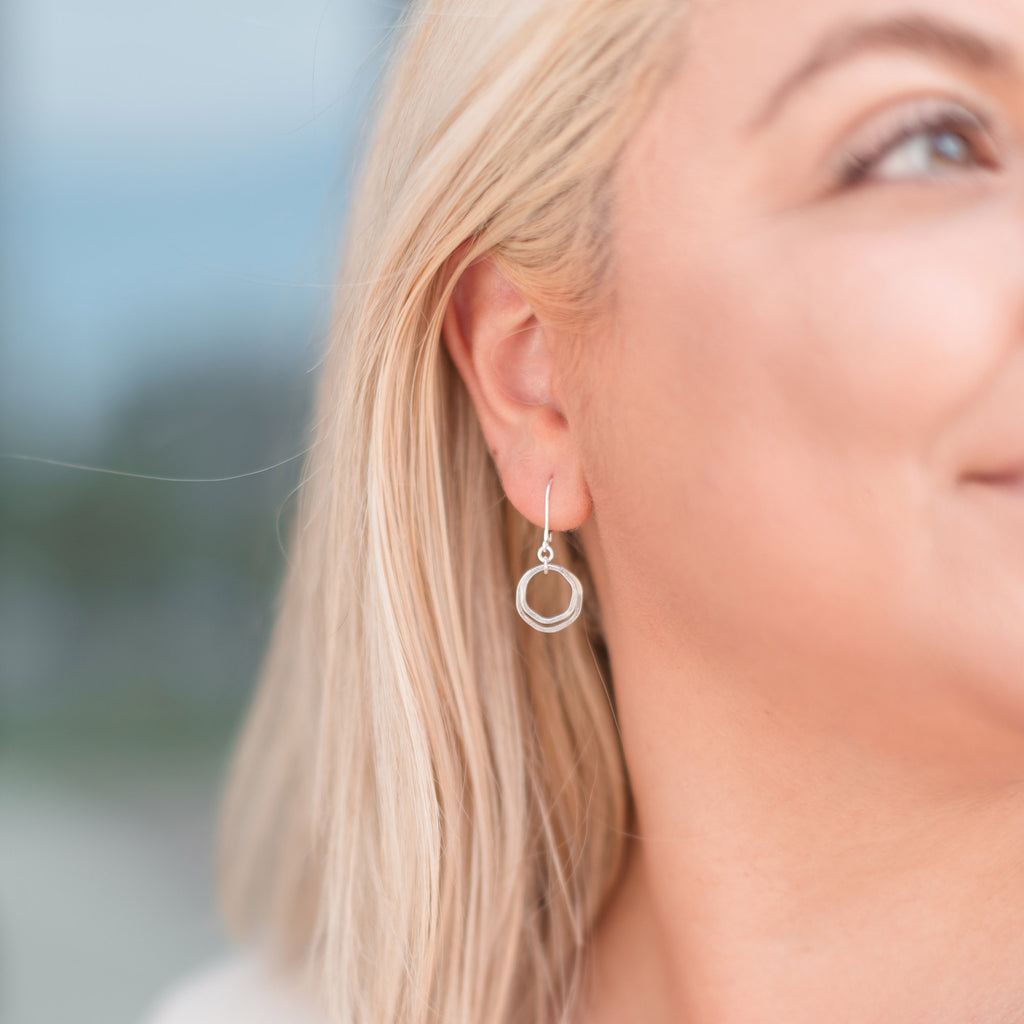 mini simple caldera earrings - Freshie & Zero Studio Shop